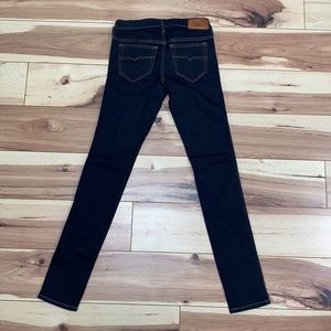 ✨NWT✨ DIESEL, sz28, denim jeans“Skinzee-Low”.